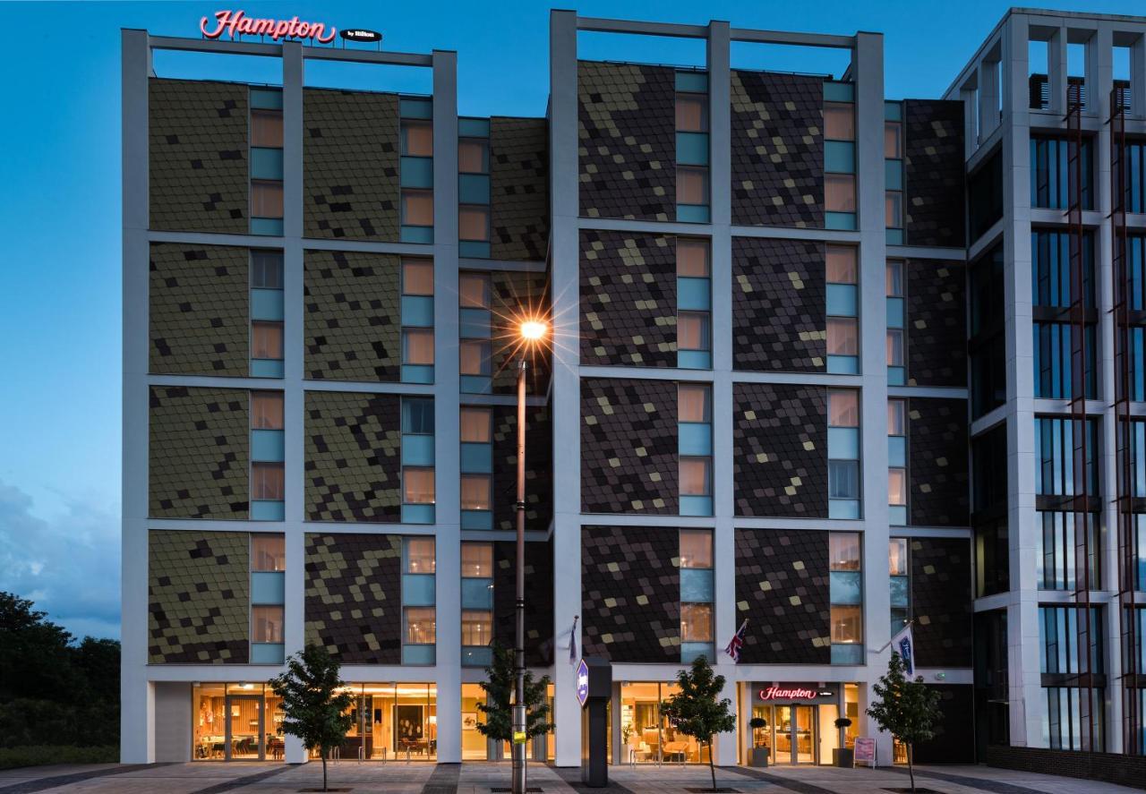 Hampton By Hilton London Ealing Hotel Bagian luar foto