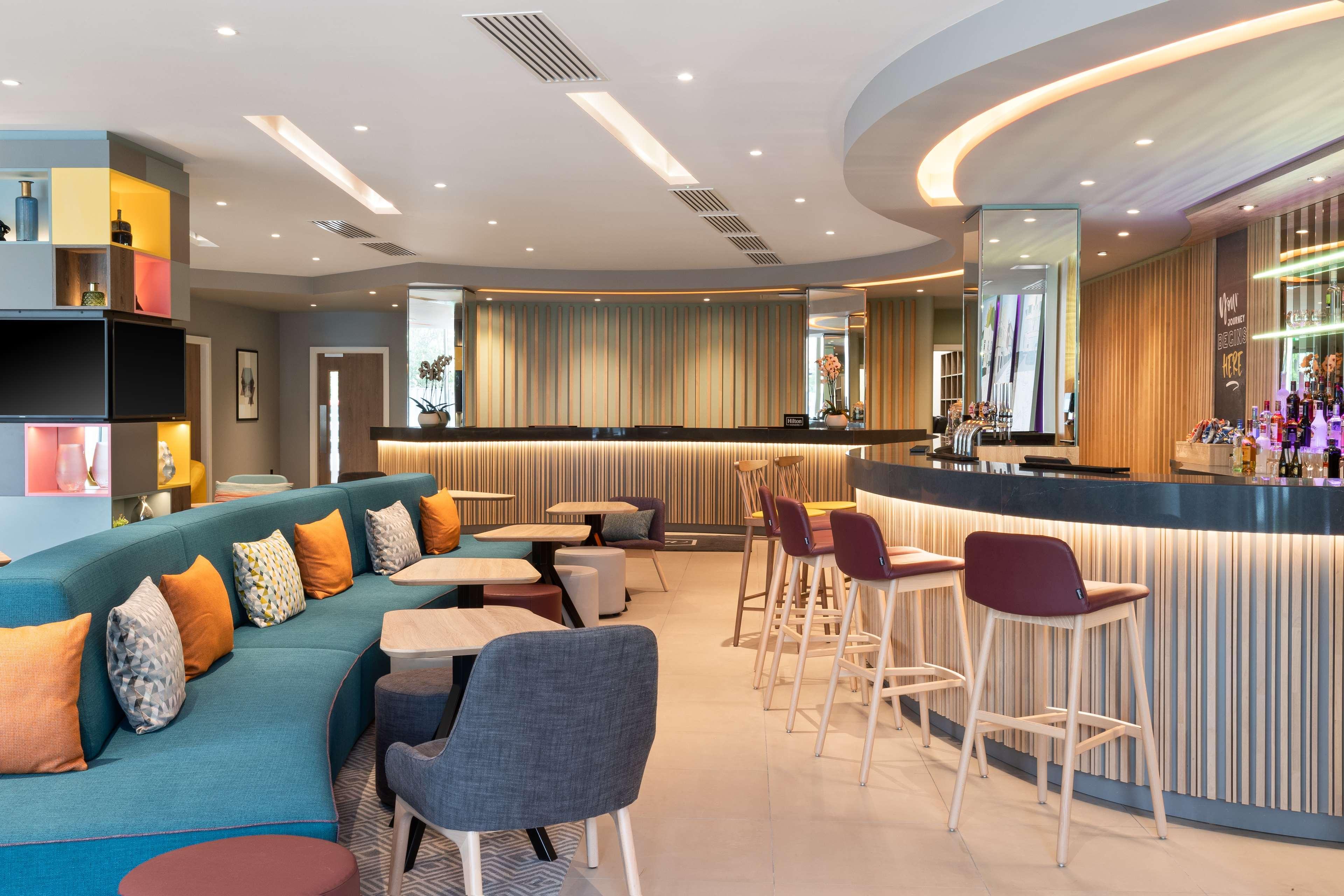 Hampton By Hilton London Ealing Hotel Bagian luar foto