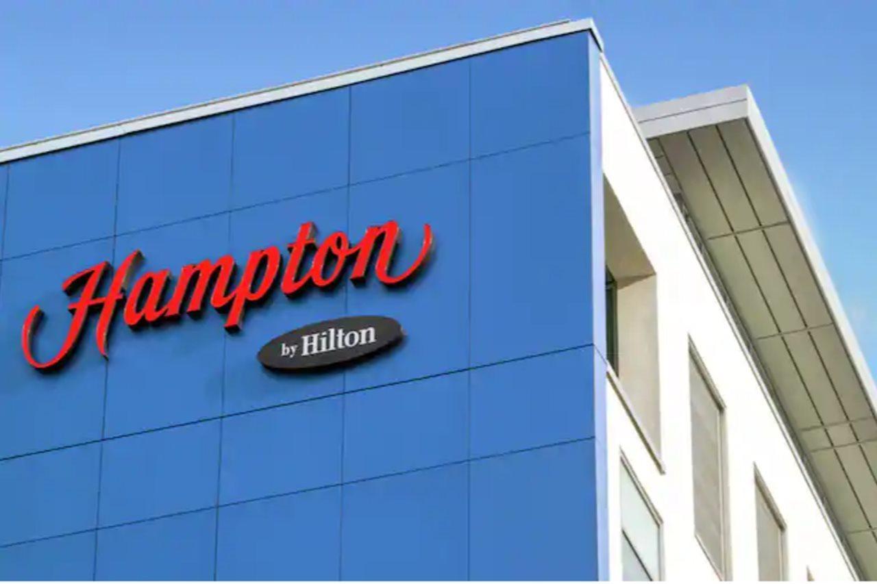 Hampton By Hilton London Ealing Hotel Bagian luar foto